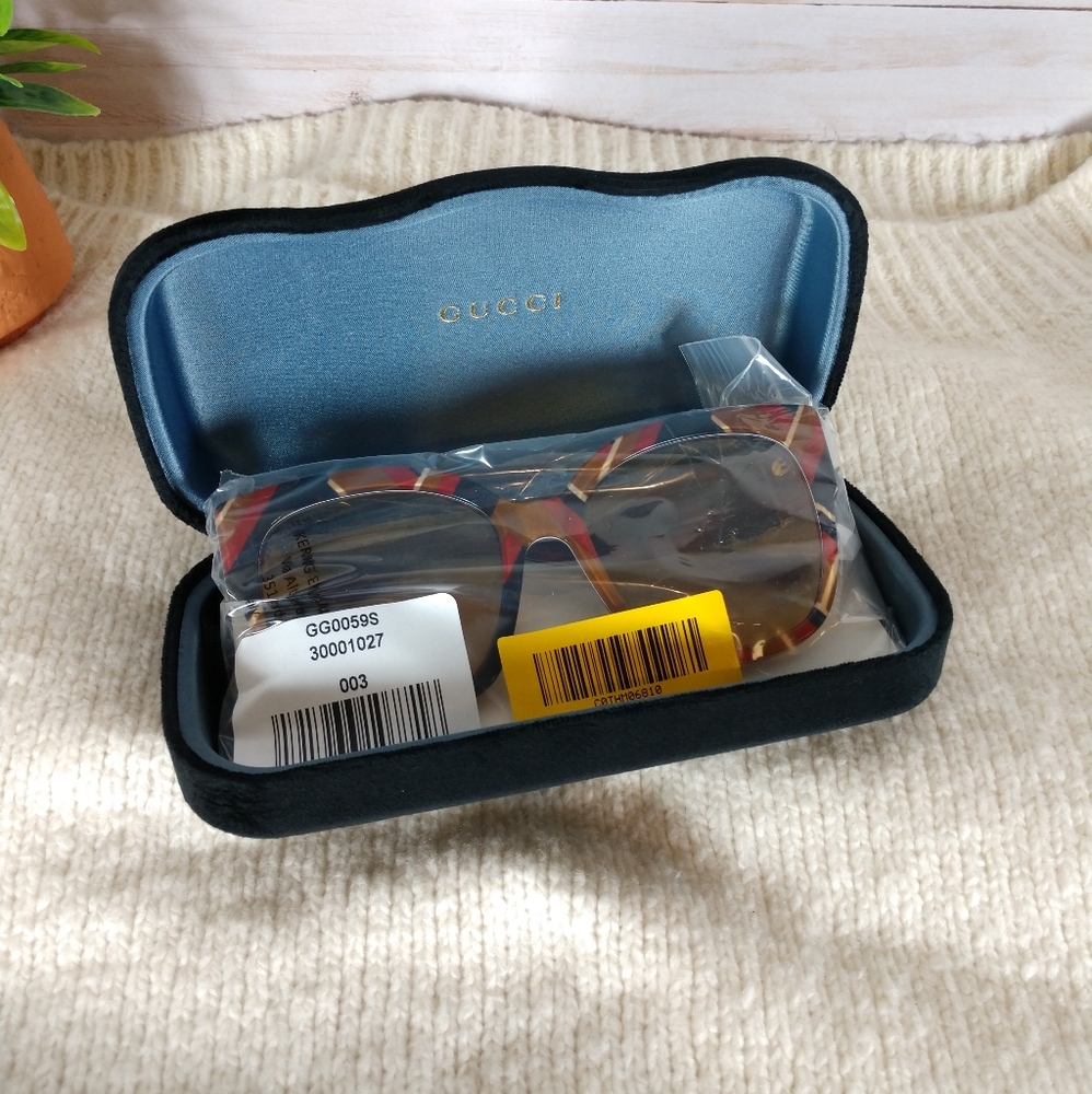 Gucci 55mm Sunglasses Oversized - Picture 9 of 16